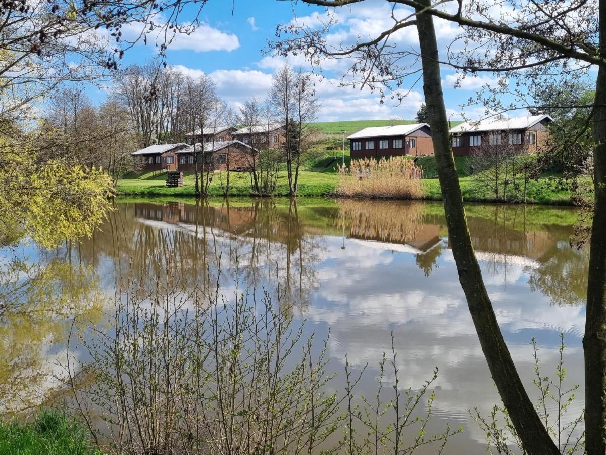 Bungalovy U Rybnika Olbramkostel Екстериор снимка